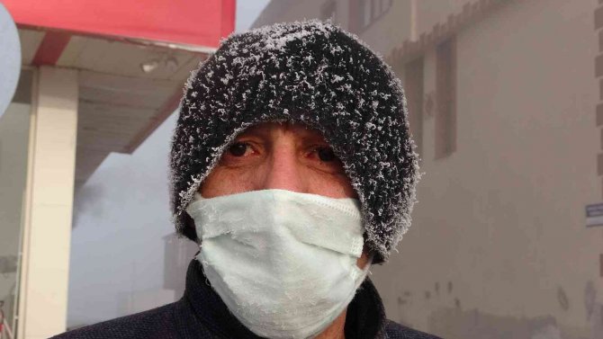 Göle Buz Kesti, Termometreler Eksi 25,7’yi Gösterdi