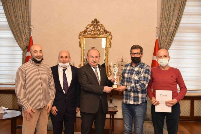 Vali Karadeniz Manisa Sağır Spor Kulübü Derneğini Ağırladı