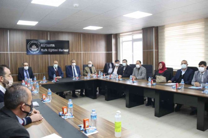 Müdür Başyiğit: “İ̇l Genelinde Hedefimiz 100 Bin Kursiyer”