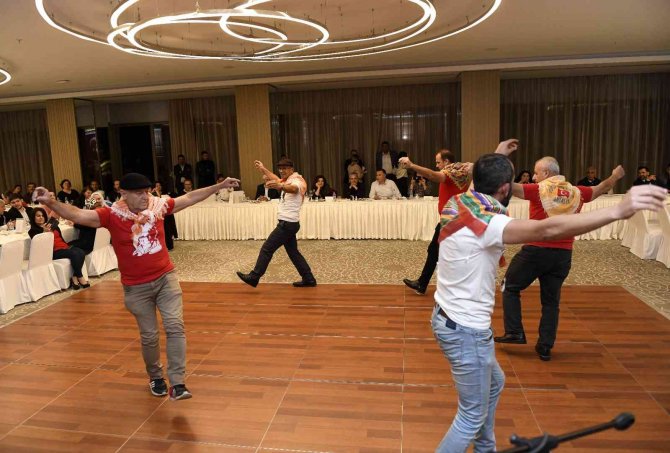 Muratpaşa Belediyesi’nde Yılın Son Muhtarlar Meclisi Toplandı