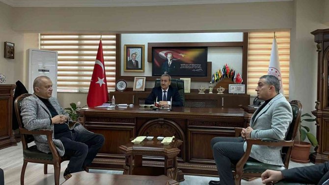 Başkan Ünal, “ Mesleki Ve Teknik Eğitim Hayati Bir Öneme Sahiptir”