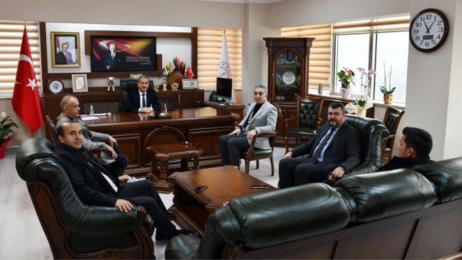 Başkan Ünal, “ Mesleki Ve Teknik Eğitim Hayati Bir Öneme Sahiptir”