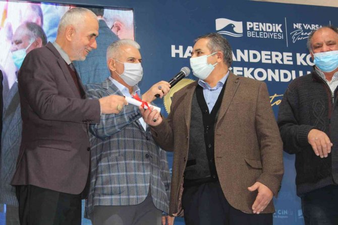 Pendik’te Gecekondu Dönüşümünde Hak Sahiplerine Anahtarları Teslim Edildi