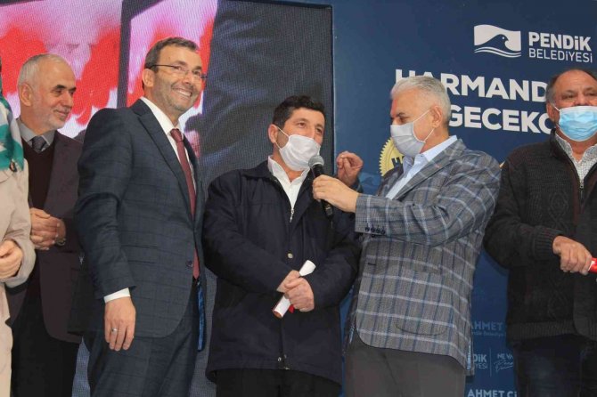 Pendik’te Gecekondu Dönüşümünde Hak Sahiplerine Anahtarları Teslim Edildi
