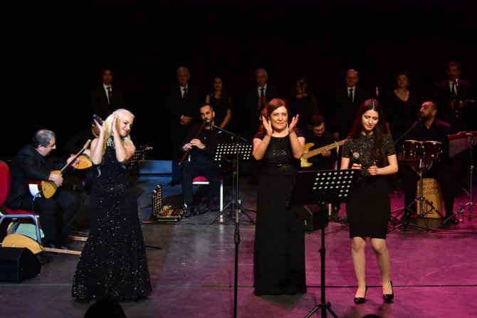 Türk Halk Müziği Korosu Kulakların Pasını Sildi