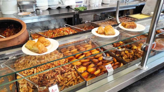 Şanlıurfalı Esnaf Stokçulara Meydan Okudu