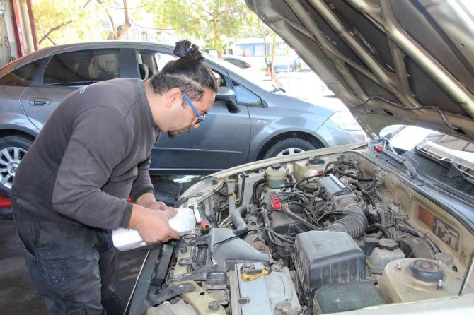 Oto Yedek Parça Fiyatları Arttı, Sanayi Ustaları Sürücüleri Uyardı