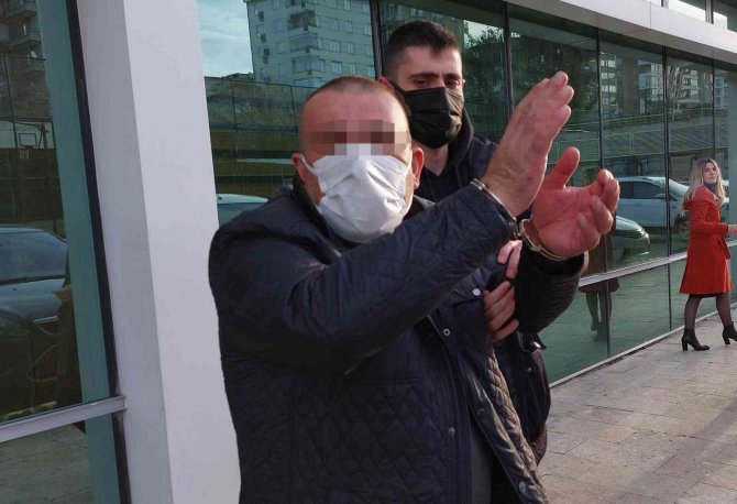 Park Halindeki Araçtan Hırsızlık Şüphelisi Tutuklandı