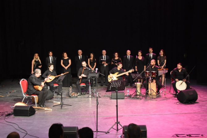 Türk Halk Müziği Korosu Kulakların Pasını Sildi