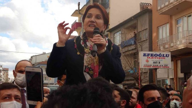 Uşak’ta Akşener’e Şok Protesto