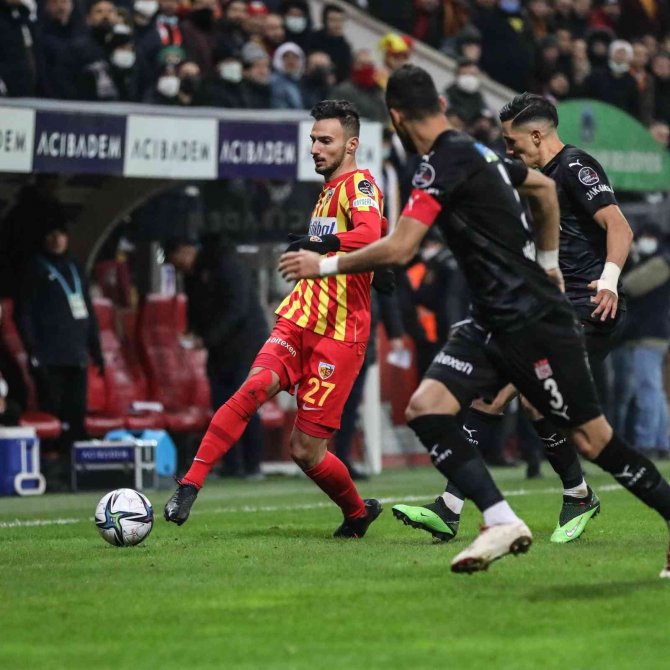 Kayserispor İlk Yarıda 24 Puan Topladı