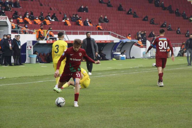 Ziraat Türkiye Kupası: A. Hatayspor: 0 - Menemenspor: 0 (İ̇lk Yarı)