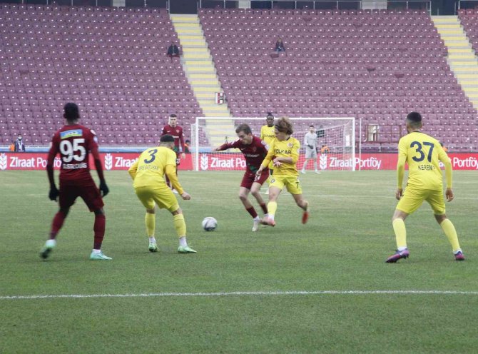 Ziraat Türkiye Kupası: A. Hatayspor: 0 - Menemenspor: 0 (İ̇lk Yarı)