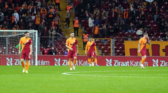 Ziraat Türkiye Kupası: Galatasaray: 1 - Denizlispor: 2 (İ̇lk Yarı)