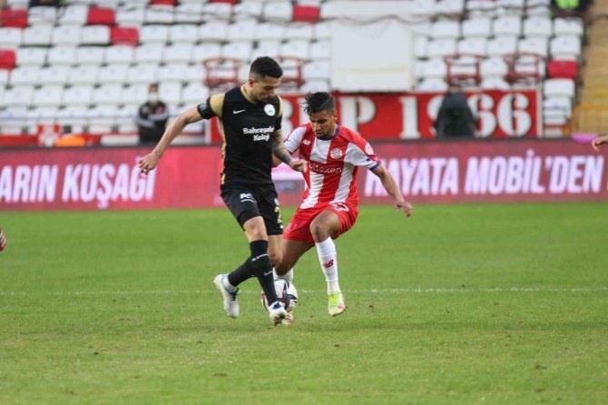 Ziraat Türkiye Kupası: Ft Antalyaspor: 1- Gzt Giresunspor: 0 (İ̇lk Yarı)
