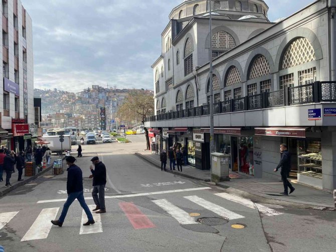 Zonguldak’ta Vaka Sayıları Düştü, Aşılama Oranı Yükseldi