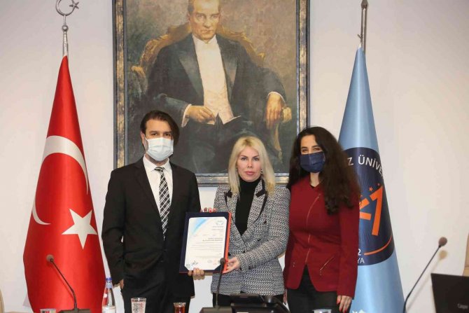 Aü Bilgi İ̇şlem Daire Başkanlığı’na Bilgi Güvenliği Yönetim Sistemi Sertifikası