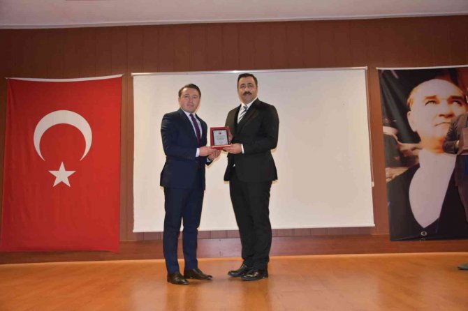 Alkü Rektörü Kalan, Liseli Öğrencilerle Bir Araya Geldi