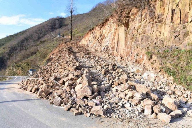 40 Yıllık Yol Sorunu Çözülüyor