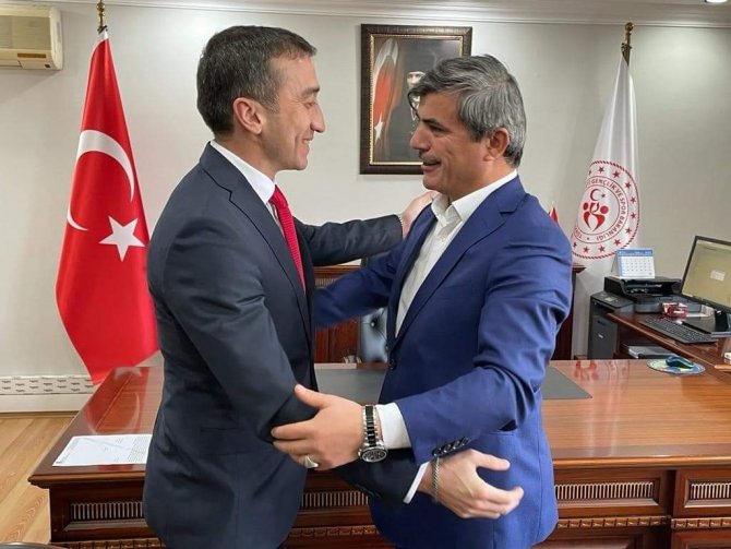 Bartın Gençlik Spor İ̇l Müdürlüğü Görevine Milli Atlet Halil Akkaş Atandı