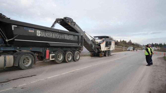 Büyükşehir’den Osb Eski Yoluna Yeni Asfalt