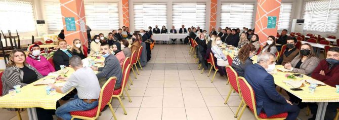 Üniversitede Yılın Personelleri Ödüllerini Aldı