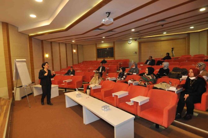 İ̇tso’dan Üyelerine Müşteri Odaklılık Eğitimi