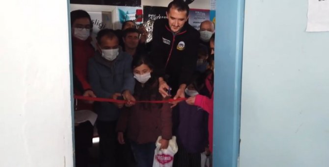 Isparta’da Kütüphanesi Olmayan Köy Okulu Kütüphaneye Kavuştu