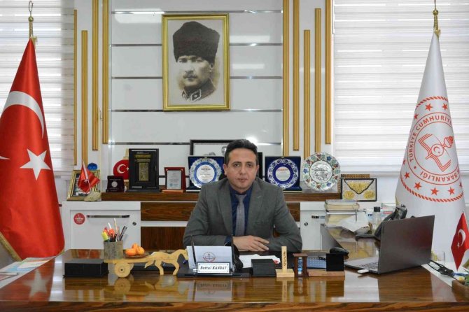 Müdür Kanbay: “Okullarımızda Kapalı Sınıfımız Yok”