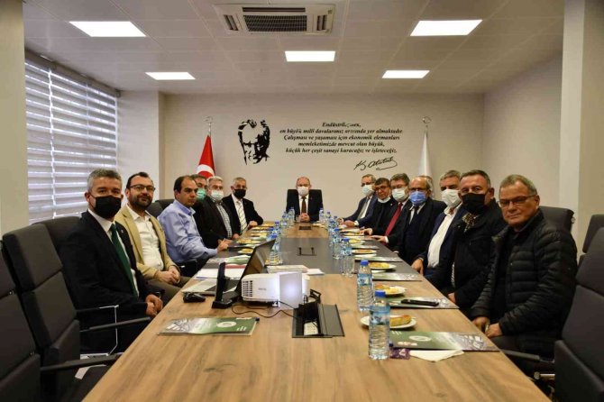 Salihli Osb’de Yılın Son Toplantısı Yapıldı