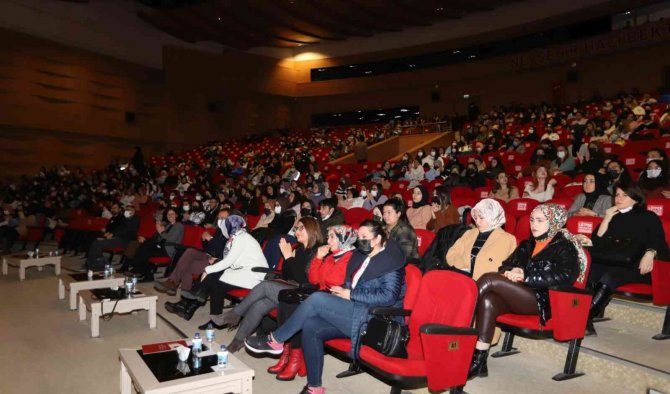 Nevü’den ’Masal Anlatıcılığı Etkinliği Ve Sertifika’ Programı