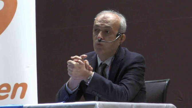 Prof. Dr. Karaboğa’dan Öğrencilere Nasihat: "En İyi Olmak İçin Çalışmak, Kapalı Gibi Görünen Kapıların Hepsini Açıyor”