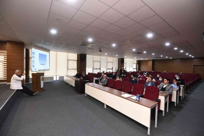 Pursaklar Belediye Personeline İ̇ş Sağlığı Ve İ̇ş Güvenliği Eğitimi