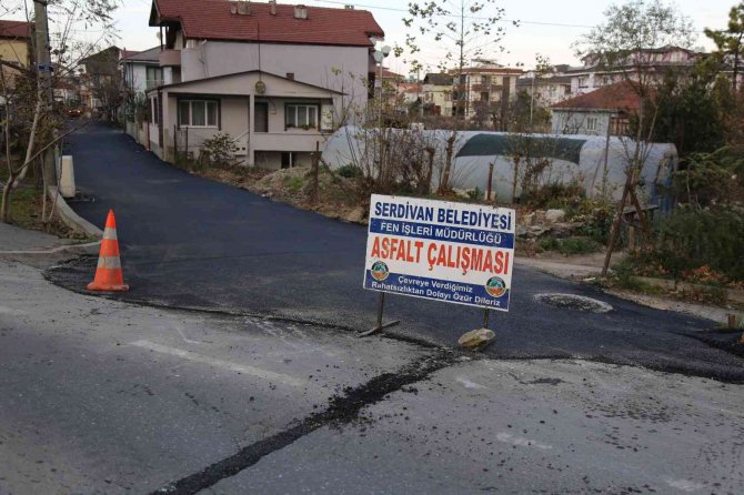 Serdivan Sokaklarında Asfalt Mesaisi