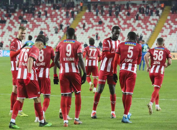 Sivasspor’un İç Saha Karnesi Başarılı