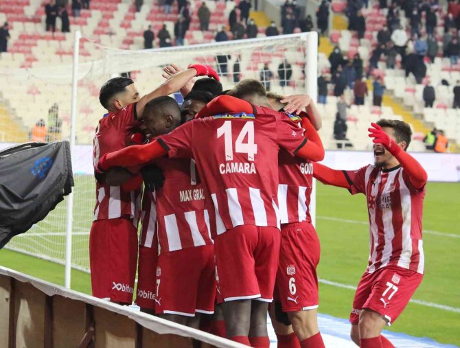 Sivasspor’un İç Saha Karnesi Başarılı