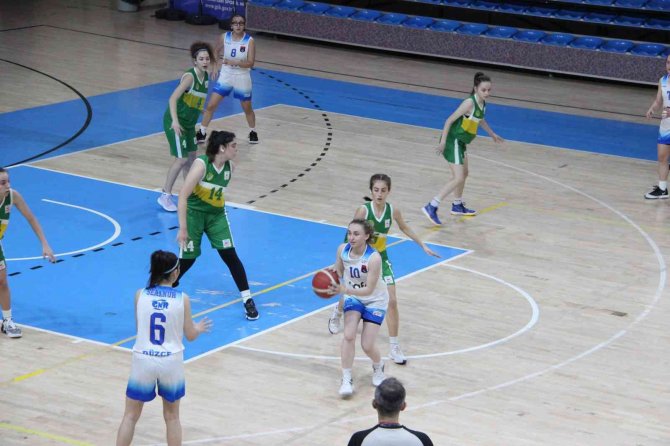 Düzce Atletik Basketbol Haftaya Damgasını Vurdu