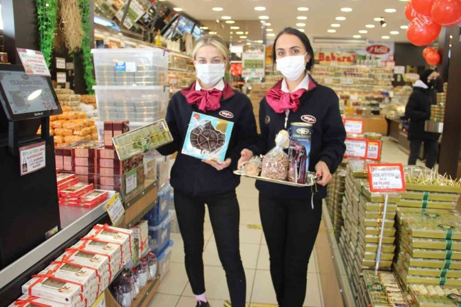 Yeniyılda Kuruyemiş Geleneği Devam Ediyor