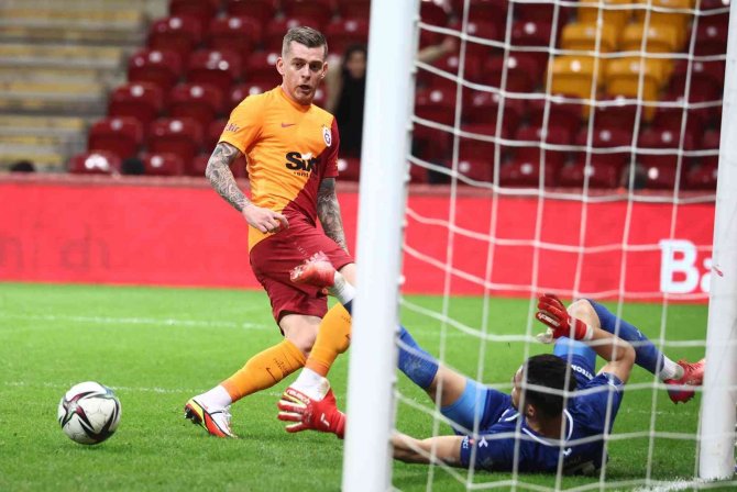 Galatasaray, Denizlispor Maçında Konuşulan İsim Kaleci Abdülkadir Sünger