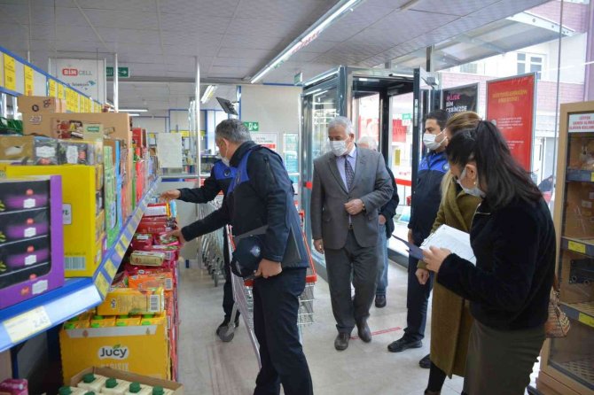 Fahiş Fiyat Denetiminde 4 Markete Tutanak Tutuldu