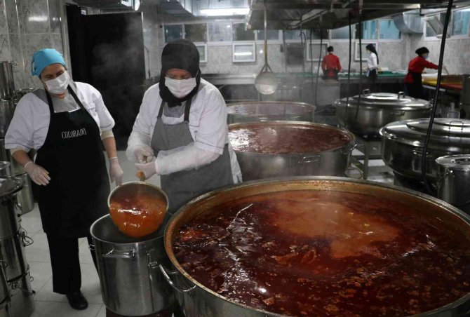 Adana Öğretmenevinden 5 Yıldızlı Hizmet