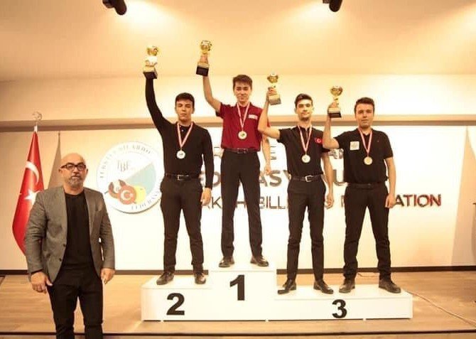 Adü’lü Öğrenci Bilardoda Türkiye İkincisi Oldu