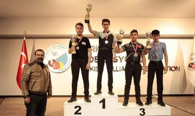 Adü’lü Öğrenci Bilardoda Türkiye İkincisi Oldu