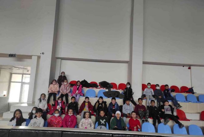 Aslanapa’da Geleneksel Türk Okçuluğu Kursu Açıldı