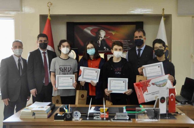 Bilgi Yarışmasında Birincilik Ödülü Gkv’nin