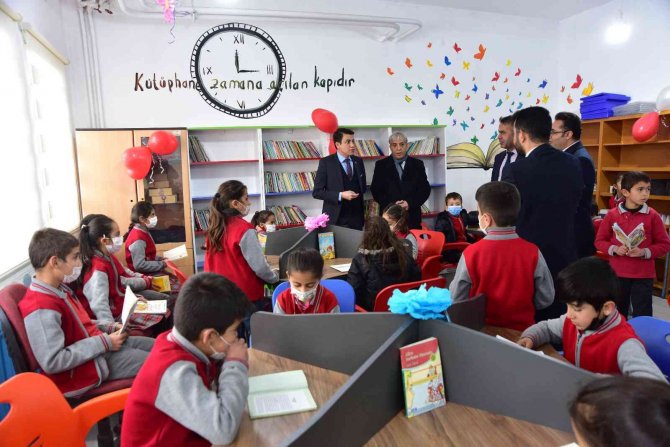 Ahlat’ta Kütüphane Açılışı