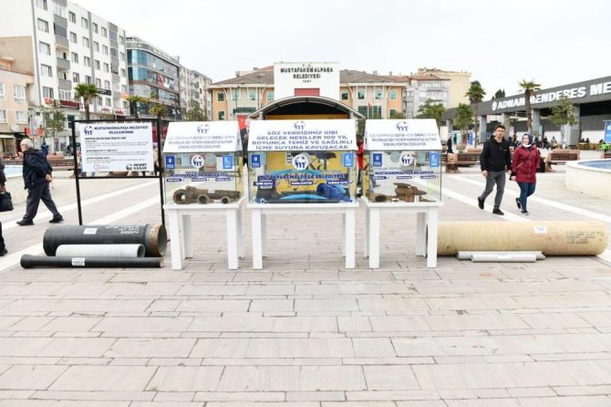 Tarihî Eser Sergisi Değil, Paslı Şebeke Sergisi