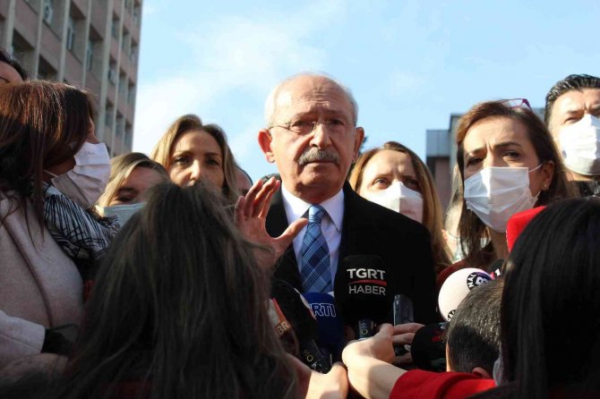 Chp Lideri Kılıçdaroğlu, Milli Eğitim Bakanlığı Binasına Alınmadı