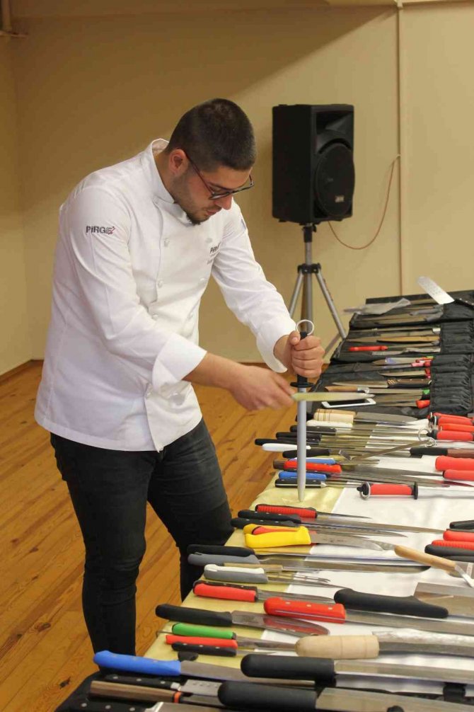 Geleceğin Şeflerine Bıçaklar Tanıtıldı