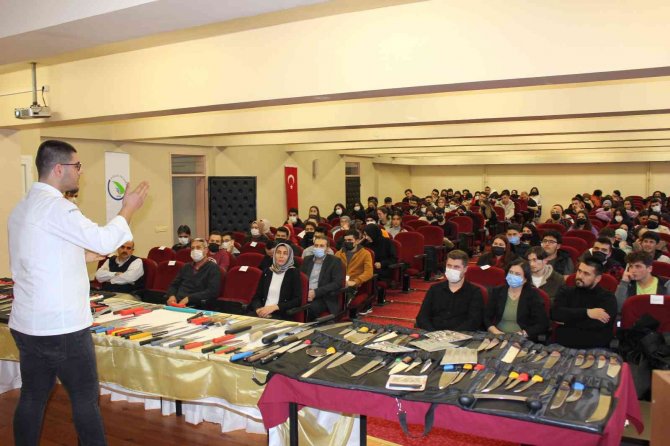 Geleceğin Şeflerine Bıçaklar Tanıtıldı